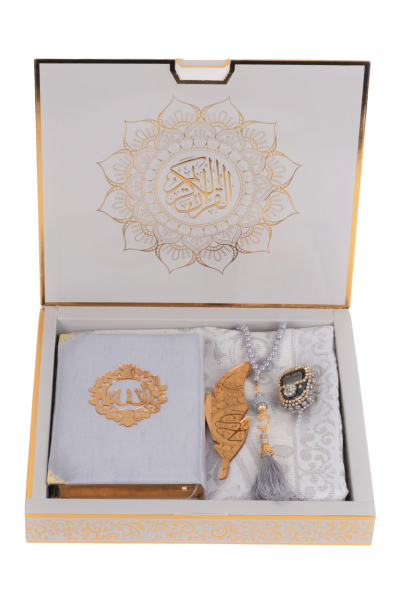 HİRA SERİSİ (Kuran+Pamuk Seccade+inci vavlı Tespih+Taşlı Zikirmatik+Ayraç) GRİ