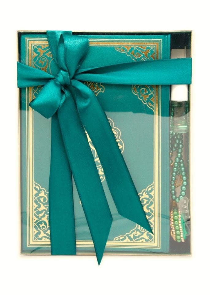 İSMİHAN SERİSİ (Orta Boy Kuran+Tespih+Esans+Zikirmatik) YEŞİL