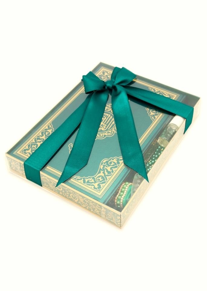 İSMİHAN SERİSİ (Orta Boy Kuran+Tespih+Esans+Zikirmatik) YEŞİL