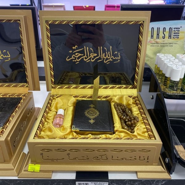 Ahşap Kutulu Tespih+Koku+Kuran (Cep Boy)