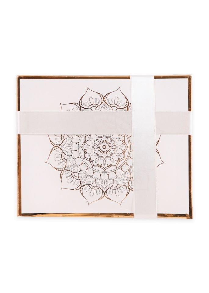 AFRA SERİSİ KUTULU (Pamuk Seccade+Yasin+İnci Tespih+Güpürlü Şal) Set NO:1 KREM