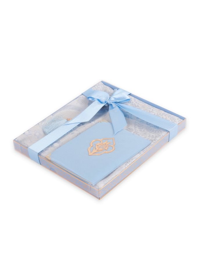 VERA SERİSİ KUTULU KARE SET (Seccade+Şantuk Yasin+İnci Tespih) NO:1 BEBE MAVİ
