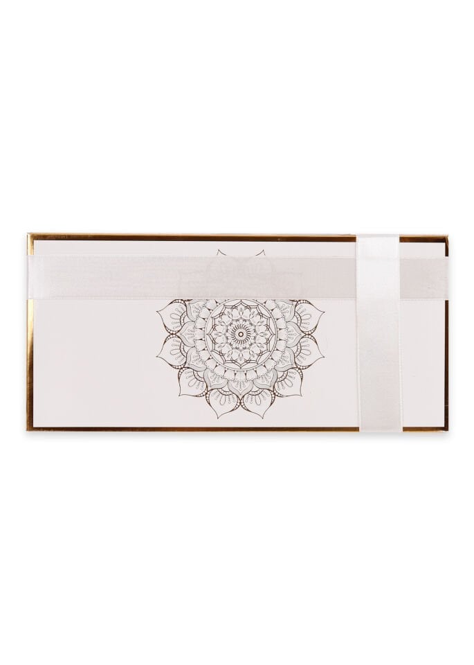 ENFAL SERİSİ KUTULU (Seccade+Disko Top Tespih+Nakışlı Kese+Güpürlü Çanta+Yasin) SET NO:1 KREM