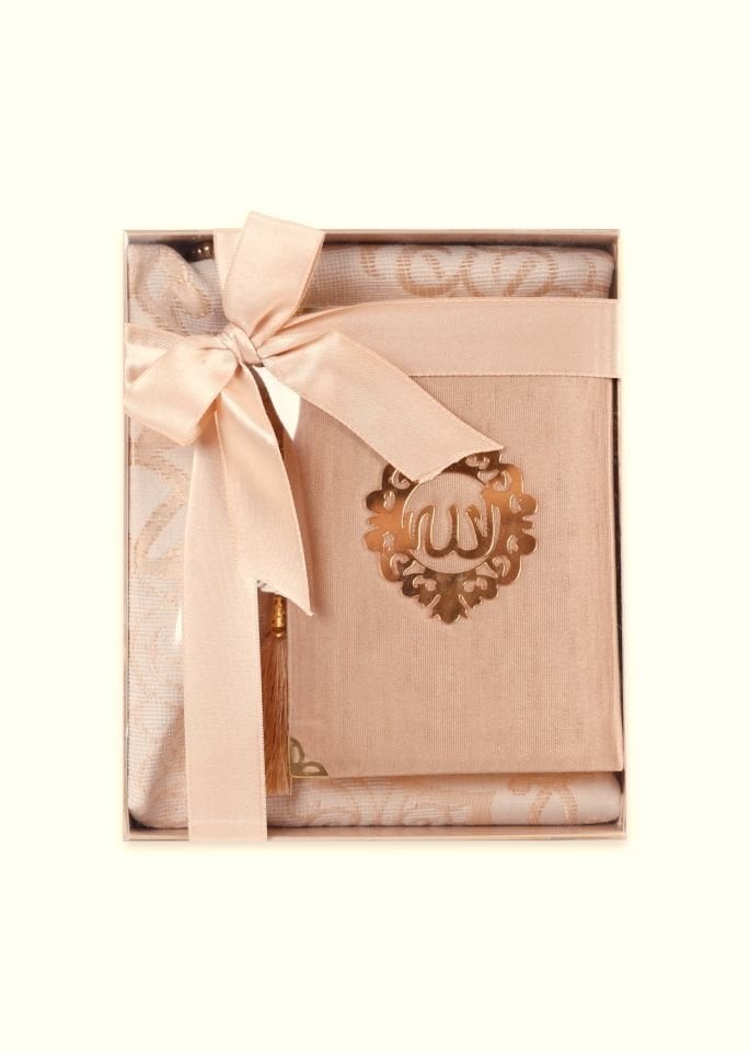 AMİNE SERİSİ KUTULU (Pamuk Seccade+İnci Tespih+Şantuk Kaplama Kuran) NO:1 GOLD